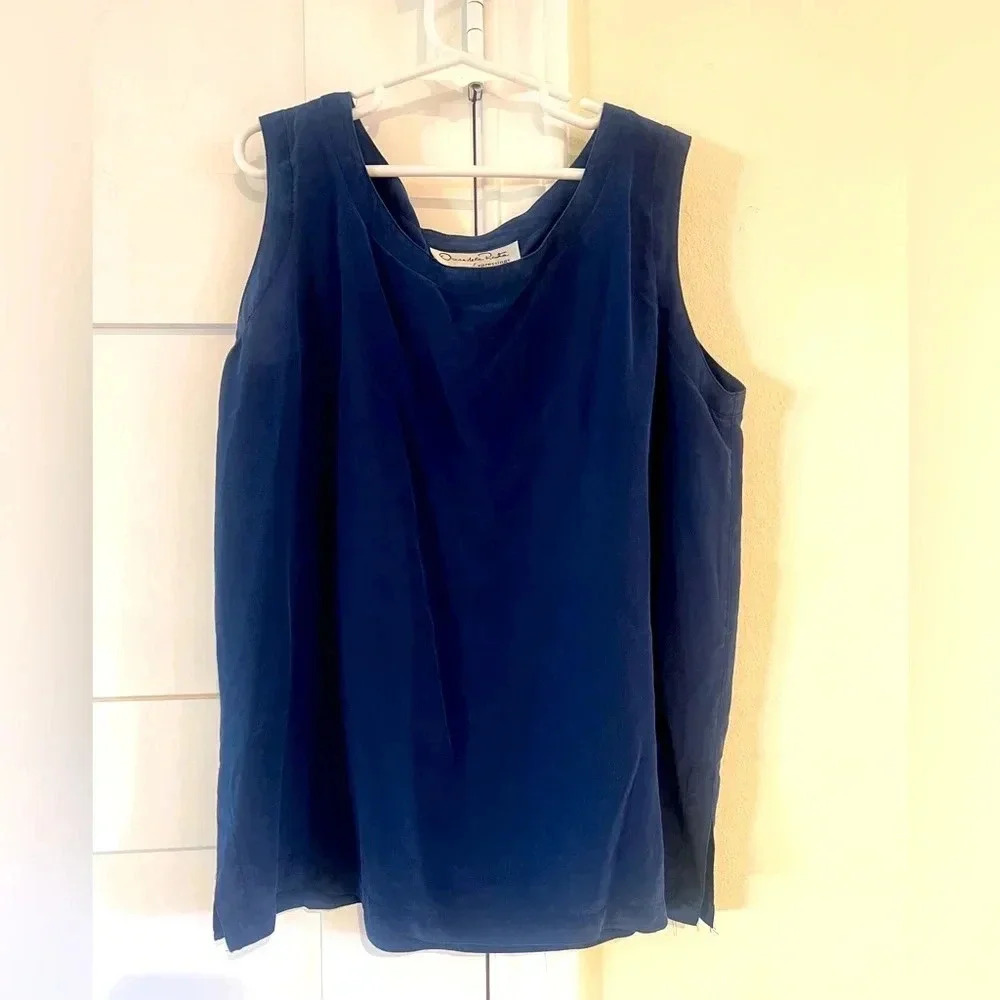 Oscar de la Renta Blue 100% Silk Sleeveless Blouse Tank Size Small EUC